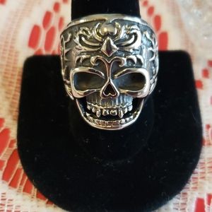 NWOT Stainless steel skull ring. 1 sz 10. 1 sz 13.